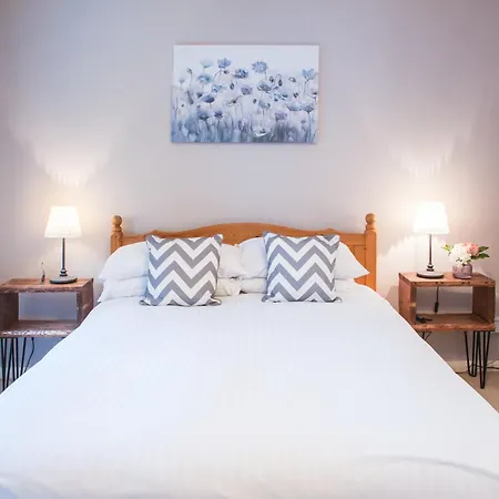 Holiday home Superb Location 2 Bed House In Clifton By Mycityhaven *