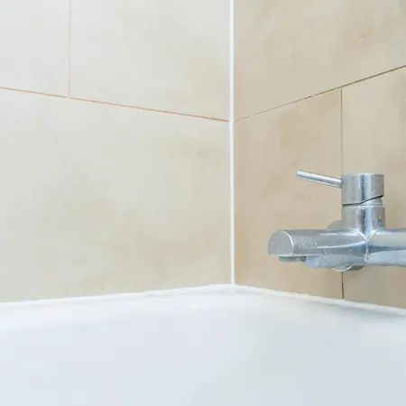 Superb Location 2 Bed House In Clifton By Mycityhaven Bristol