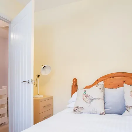 Vakantiehuis Superb Location 2 Bed House In Clifton By Mycityhaven *